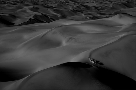 MO001-Long road ahead.jpg